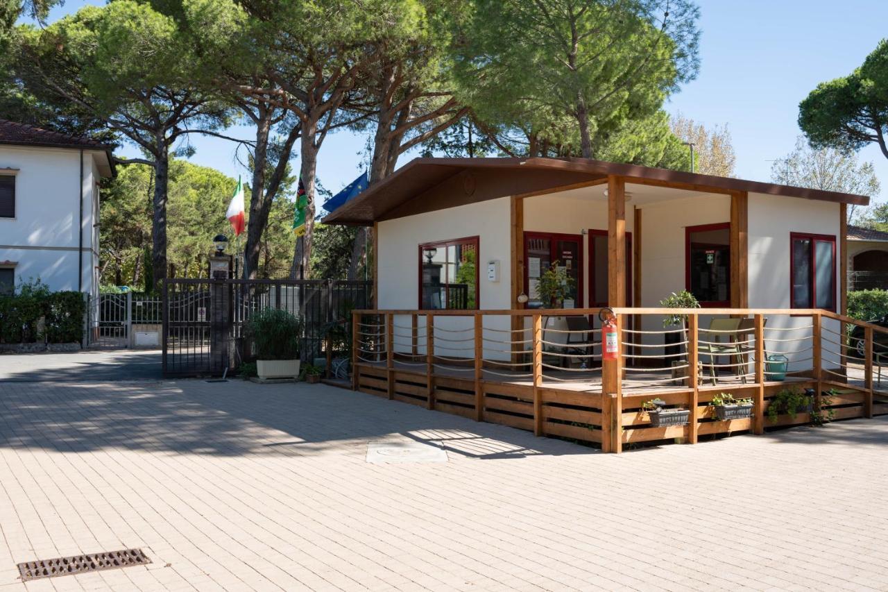 Camping Il Capannino Glamping Village Marina Di Bibbona Exterior photo